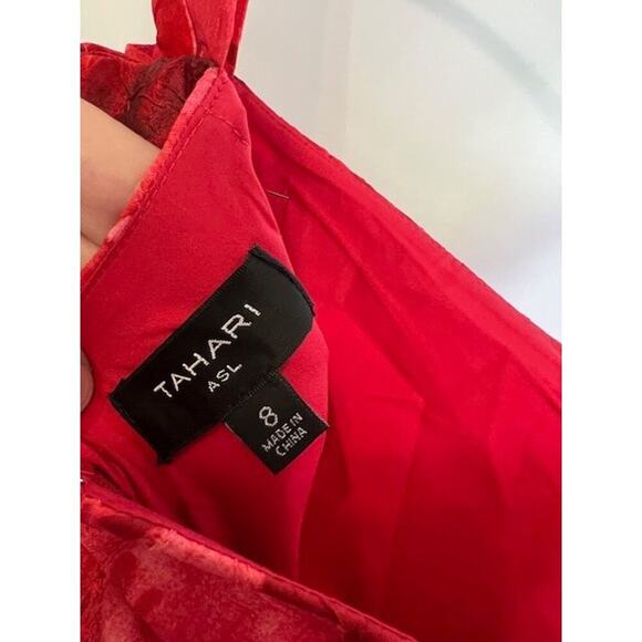 Tahari ASL Crinkled Floral Red Midi Belted Cotton Dress Size 8 MSRP $170 - Picture 9 of 10